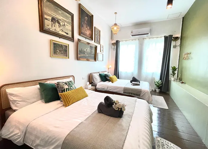 Appartement Entire House,unwind In The City, Near Grandpalace Bangkok